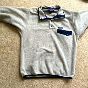 size small blue-grey patagonia fleece